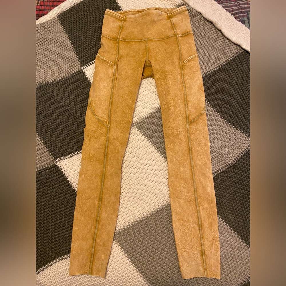 Lululemon mustard yellow leggings size 4 with pockets